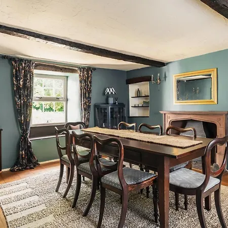 Yew Tree: Historic Georgian Farmhouse, *