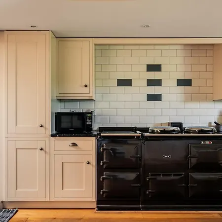 Yew Tree: Historic Georgian Farmhouse, Σπίτι διακοπών Ellonby