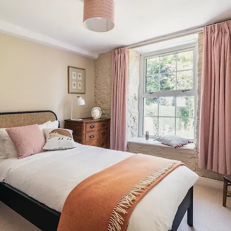 度假居 Yew Tree: Historic Georgian Farmhouse,