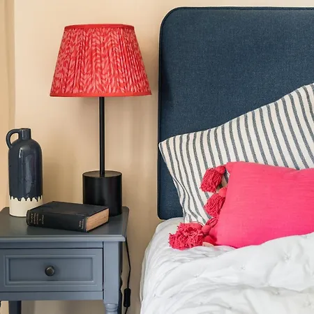 度假居 Yew Tree: Historic Georgian Farmhouse, *