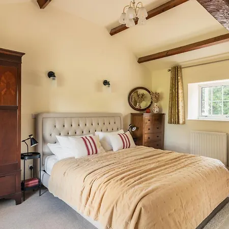 Yew Tree: Historic Georgian Farmhouse, Ellonby